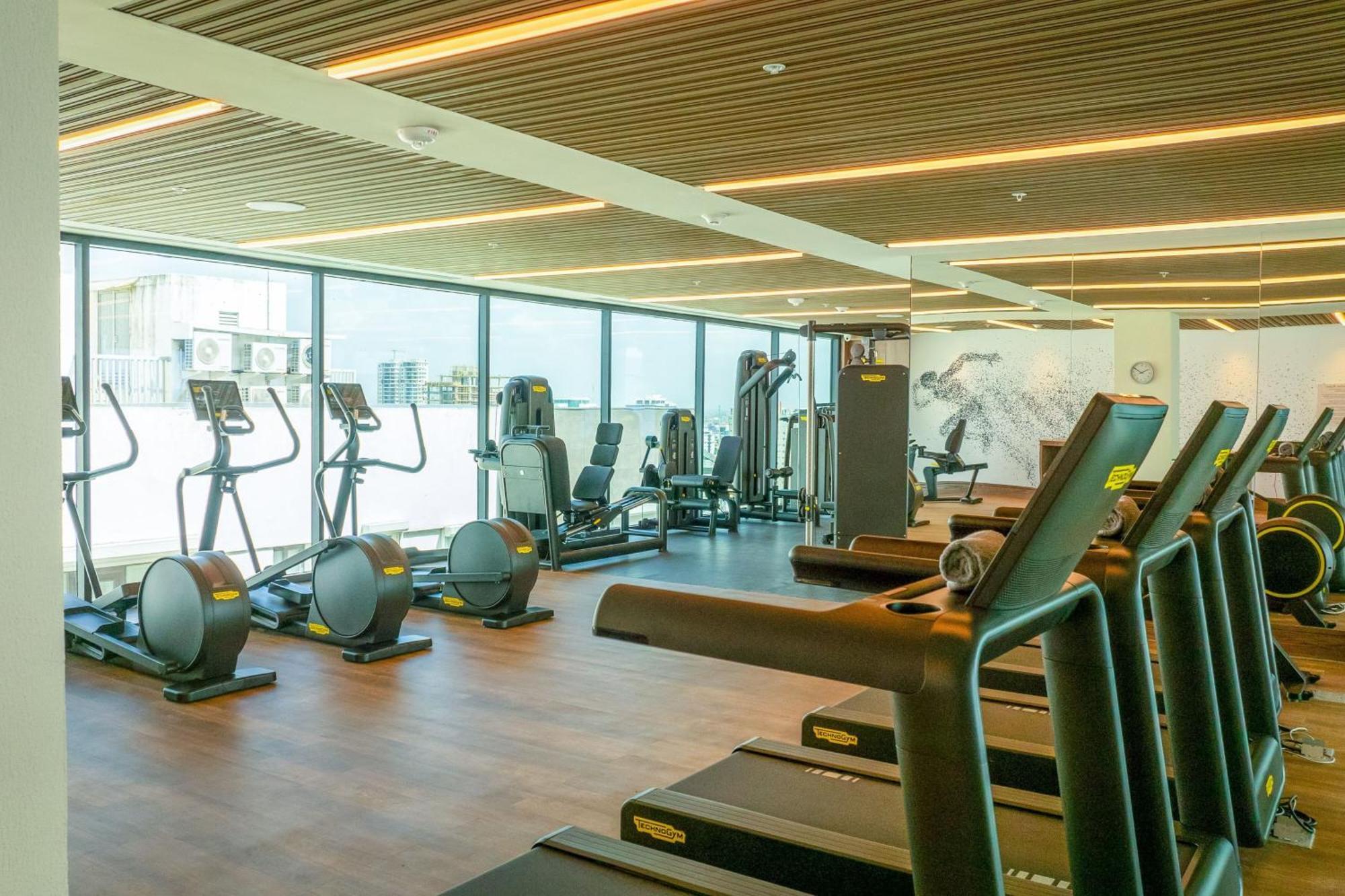 Hotel Courtyard By Marriott Santo Domingo Piantini Esterno foto