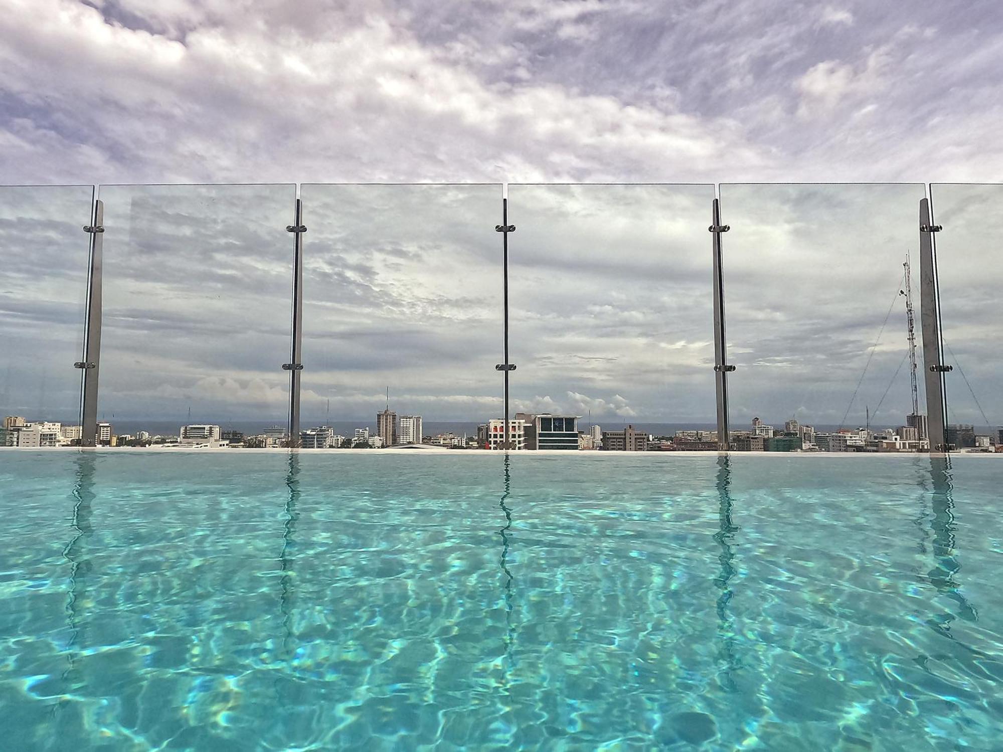 Hotel Courtyard By Marriott Santo Domingo Piantini Esterno foto