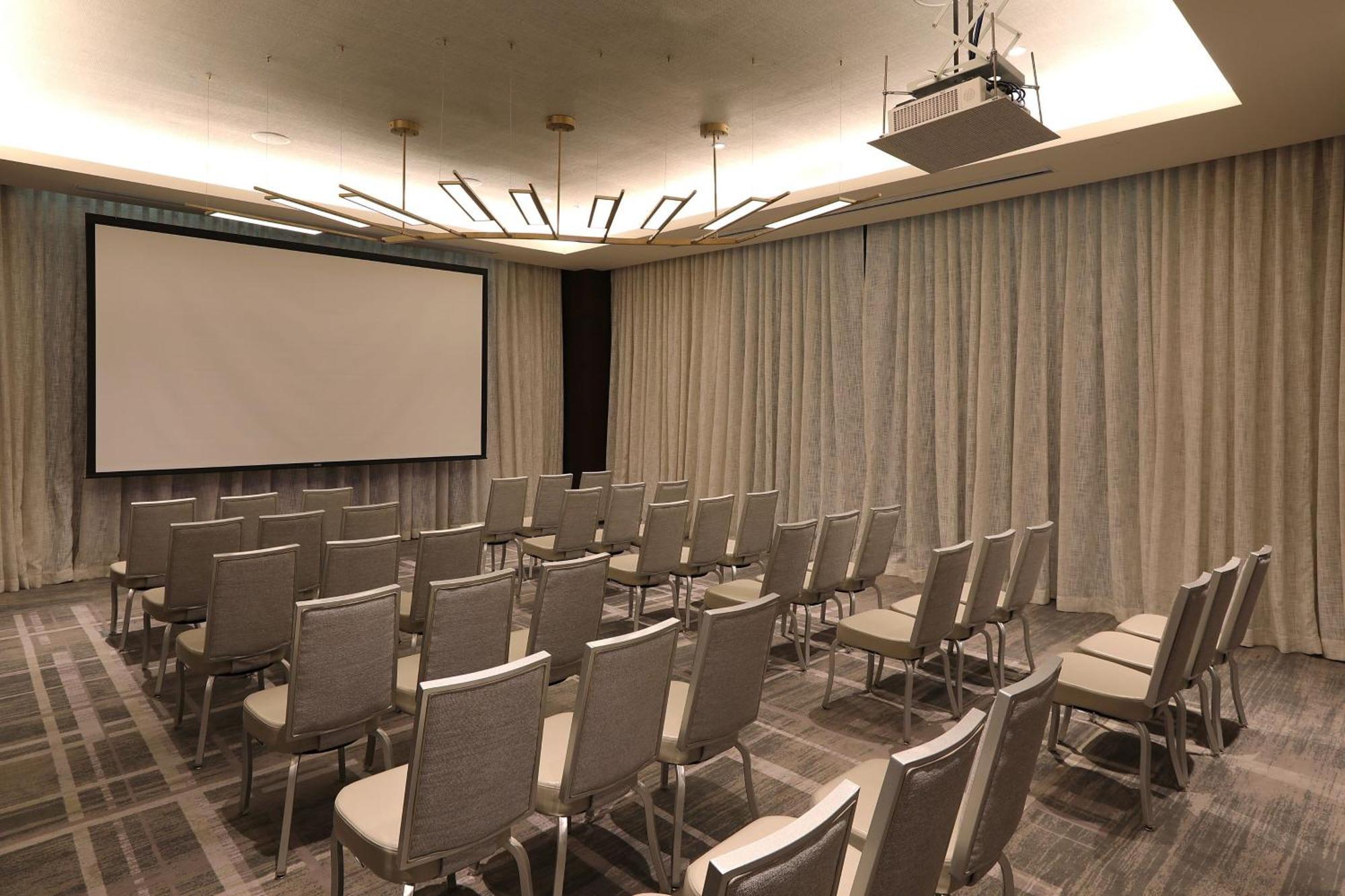 Hotel Courtyard By Marriott Santo Domingo Piantini Esterno foto