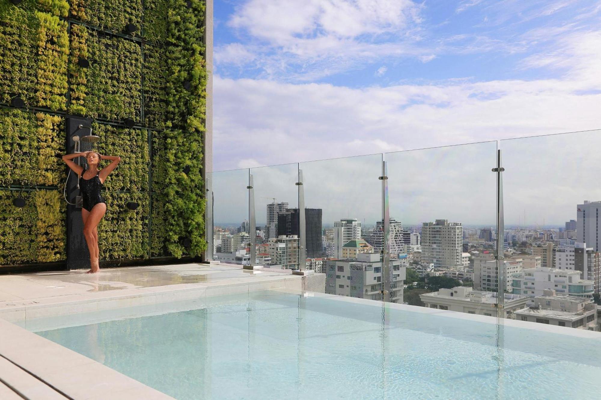 Hotel Courtyard By Marriott Santo Domingo Piantini Esterno foto