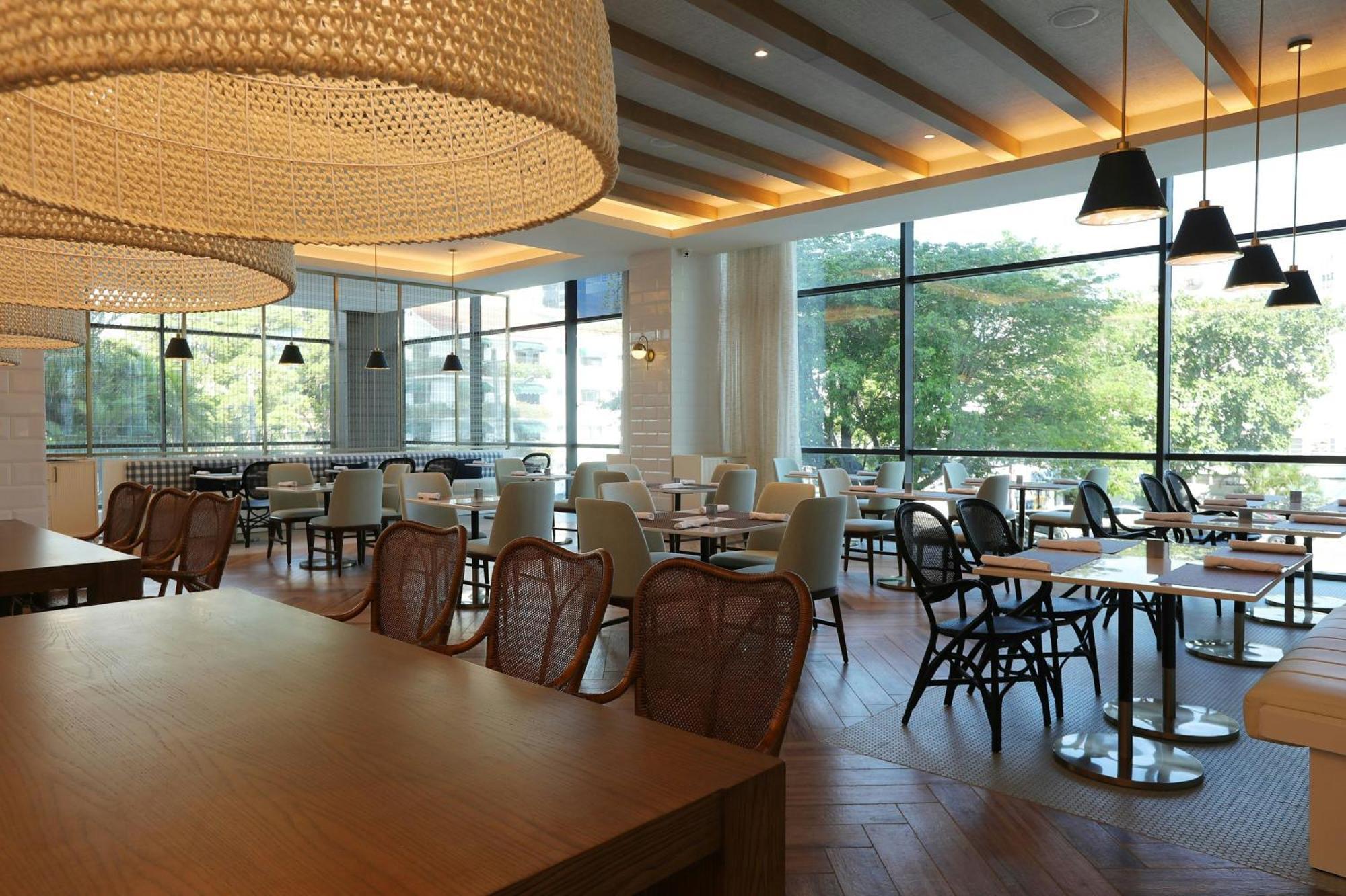 Hotel Courtyard By Marriott Santo Domingo Piantini Esterno foto