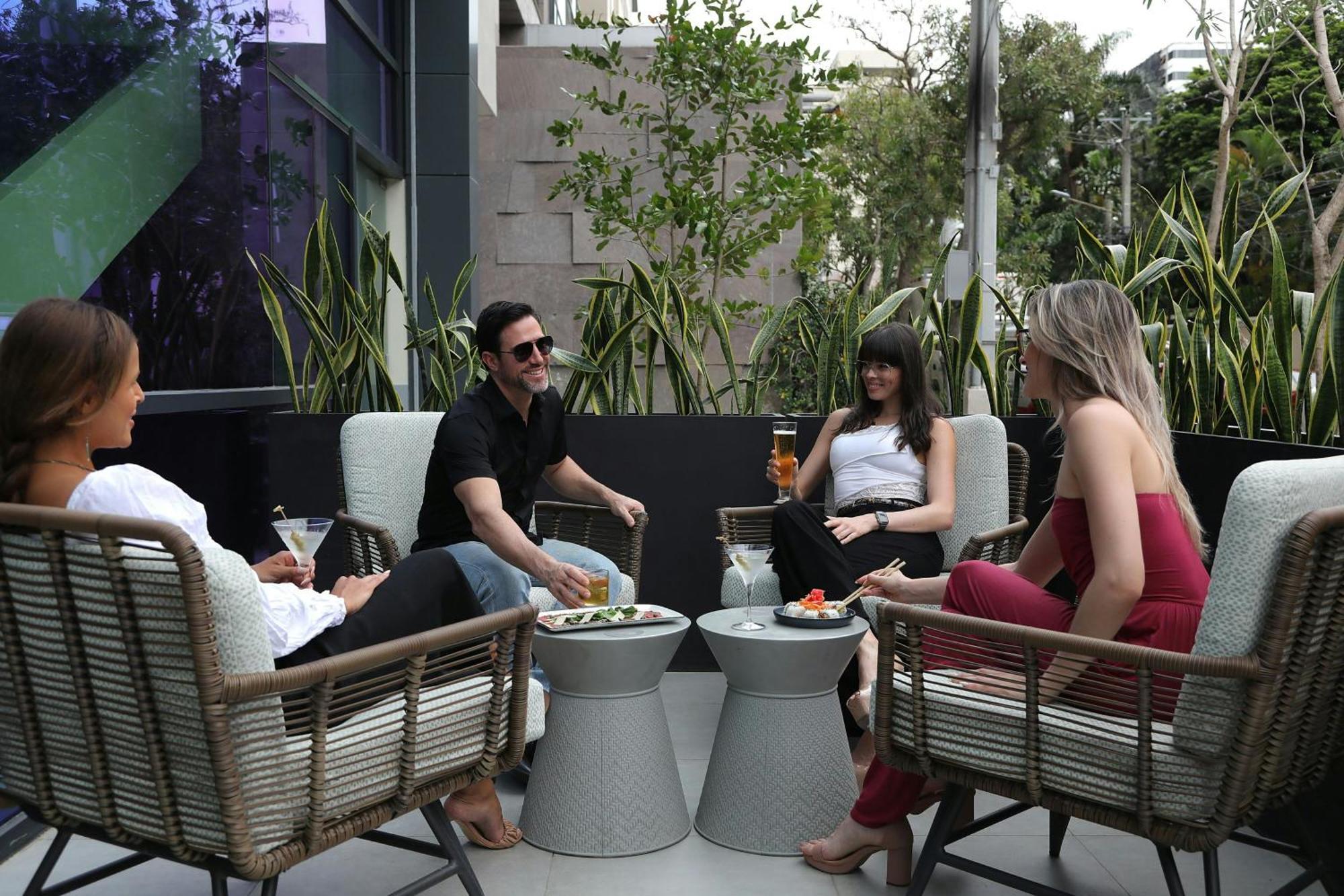 Hotel Courtyard By Marriott Santo Domingo Piantini Esterno foto